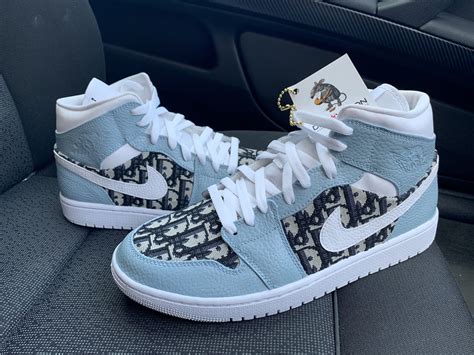 fake dior jordan 1 for sale|air jordan 1 mid dior.